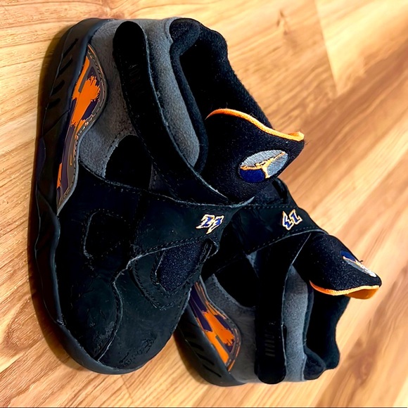 Air Jordan 8 Retro - Picture 4 of 5